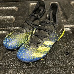 Adidas Predator soccer cleats Size 11